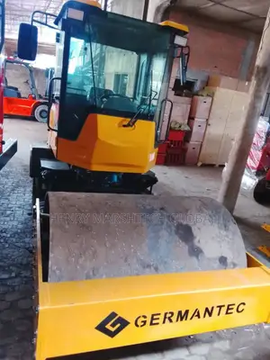 Single Drum Vibratory Road Roller (Compactor)