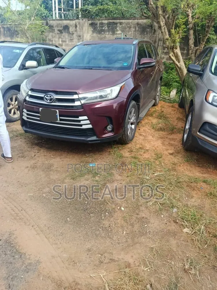 Toyota Highlander XLE V6 4x4 (3.5L 6cyl 6A) 2016 Burgundy