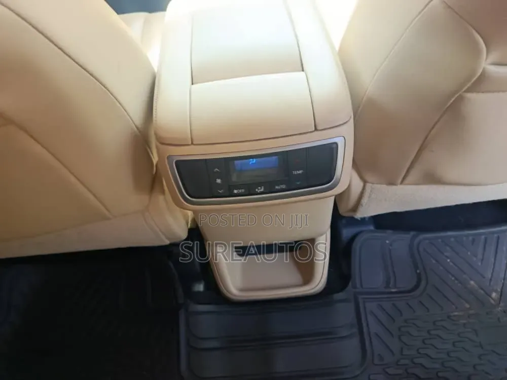 Toyota Highlander XLE V6 4x4 (3.5L 6cyl 6A) 2016 Burgundy