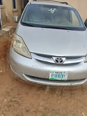 Toyota Sienna 2007 Silver