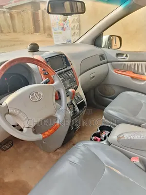 Toyota Sienna 2007 Silver