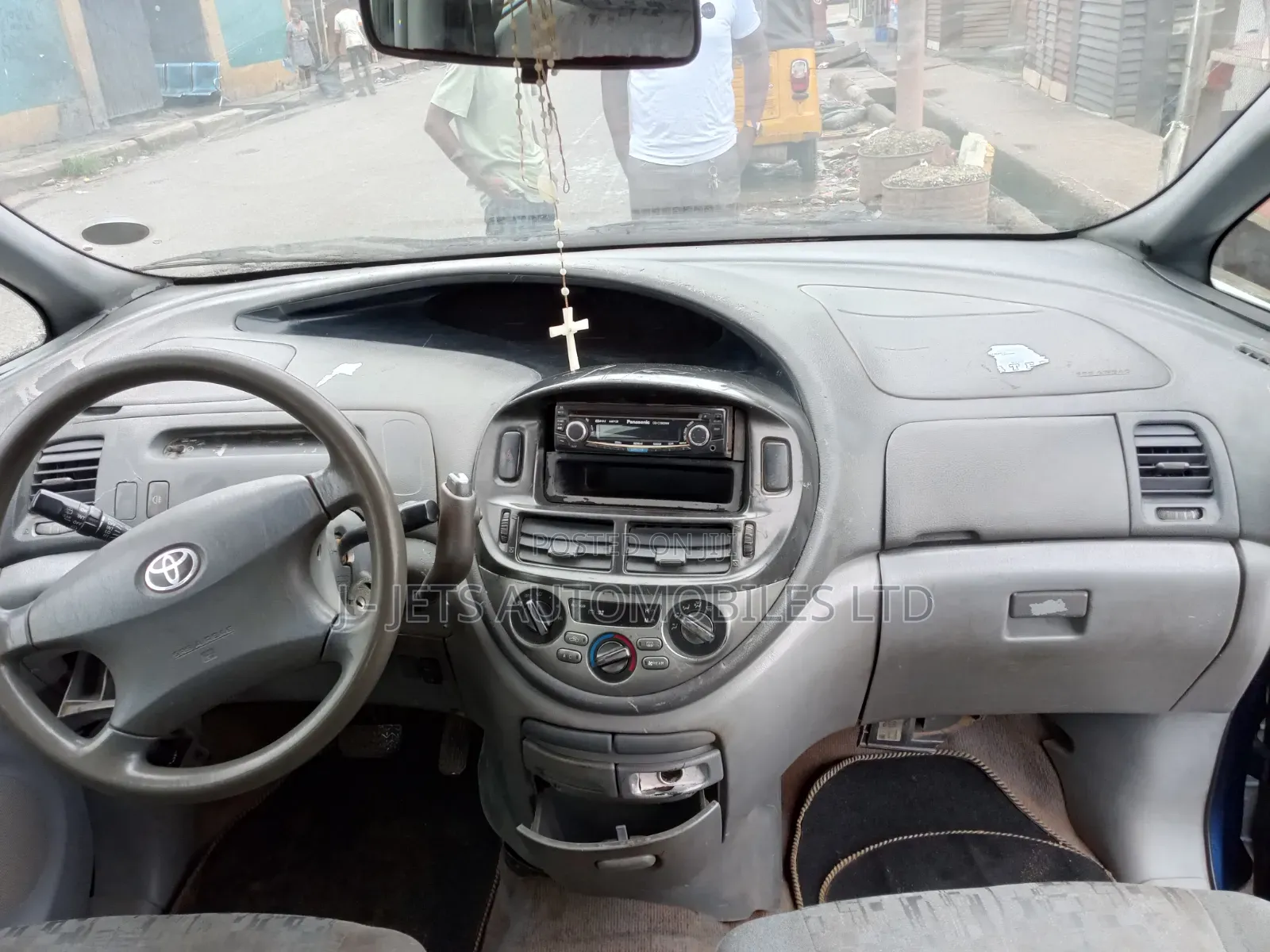 Toyota Previa Automatic 2005 Blue