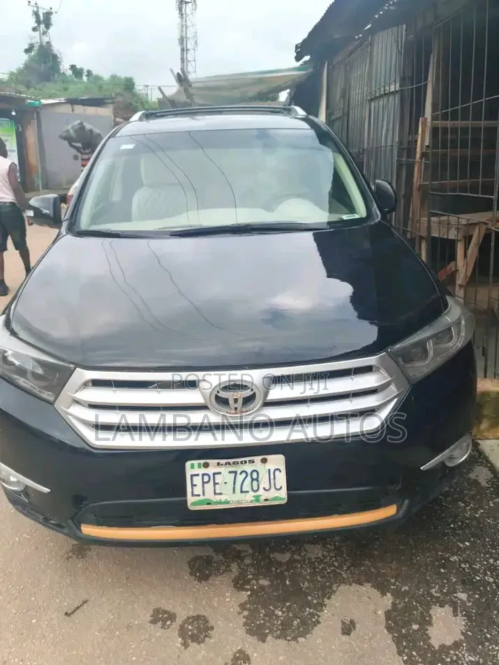 Toyota Highlander 2008 Red