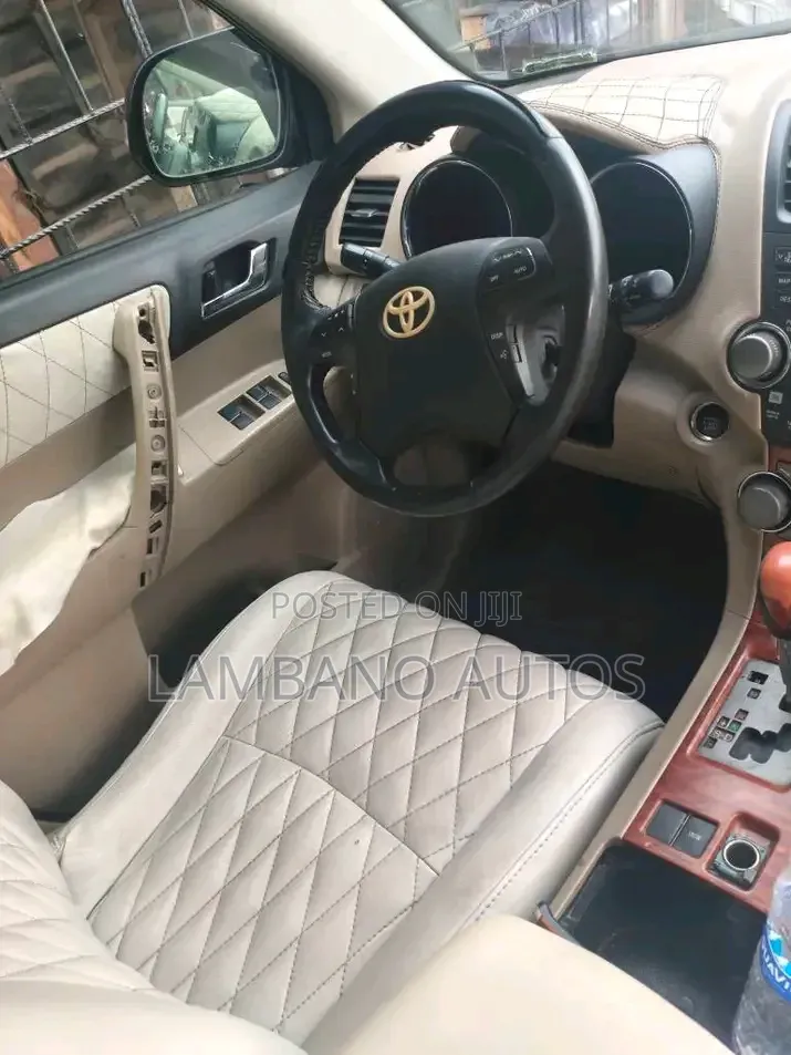 Toyota Highlander 2008 Red