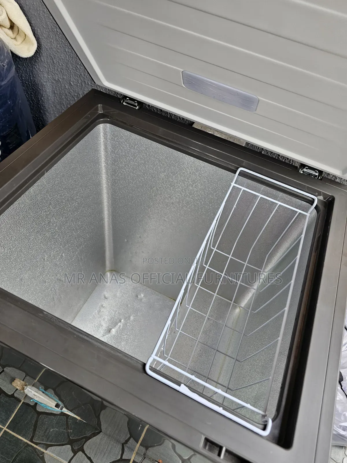 142l Hisense Chest Freezer