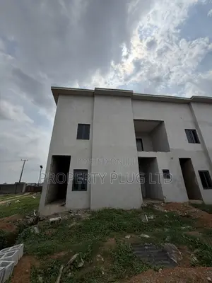 4bdrm Duplex in Life Camp for sale