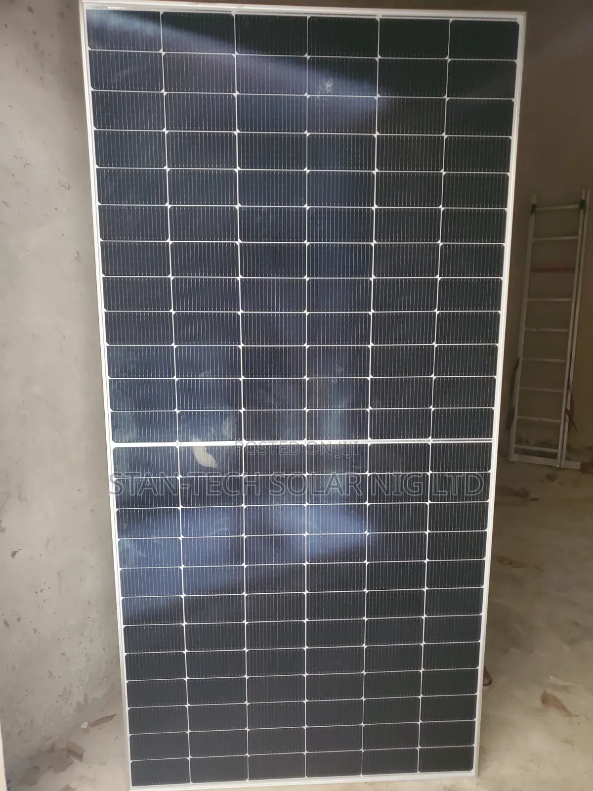 600watts Jinko Bifacial Panel