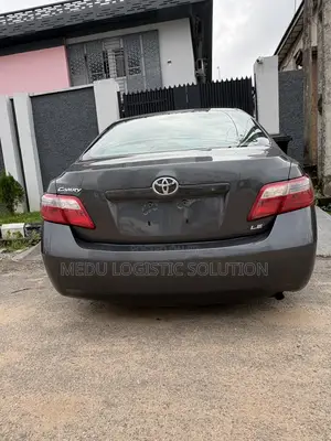 Toyota Camry LE 4dr Sedan (2.4L 4cyl 5A) 2008 Gray