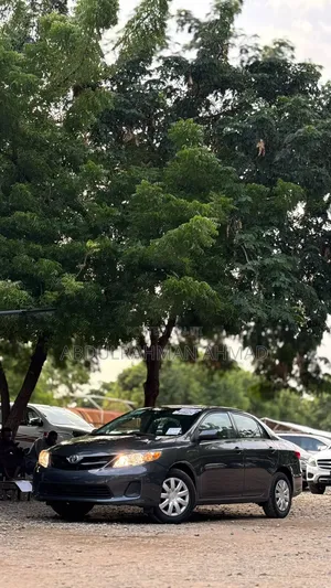 Toyota Corolla 2012 Gray