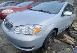 Toyota Corolla LE 2005 Silver