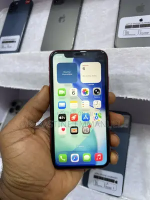 Apple iPhone 11 64 GB Red