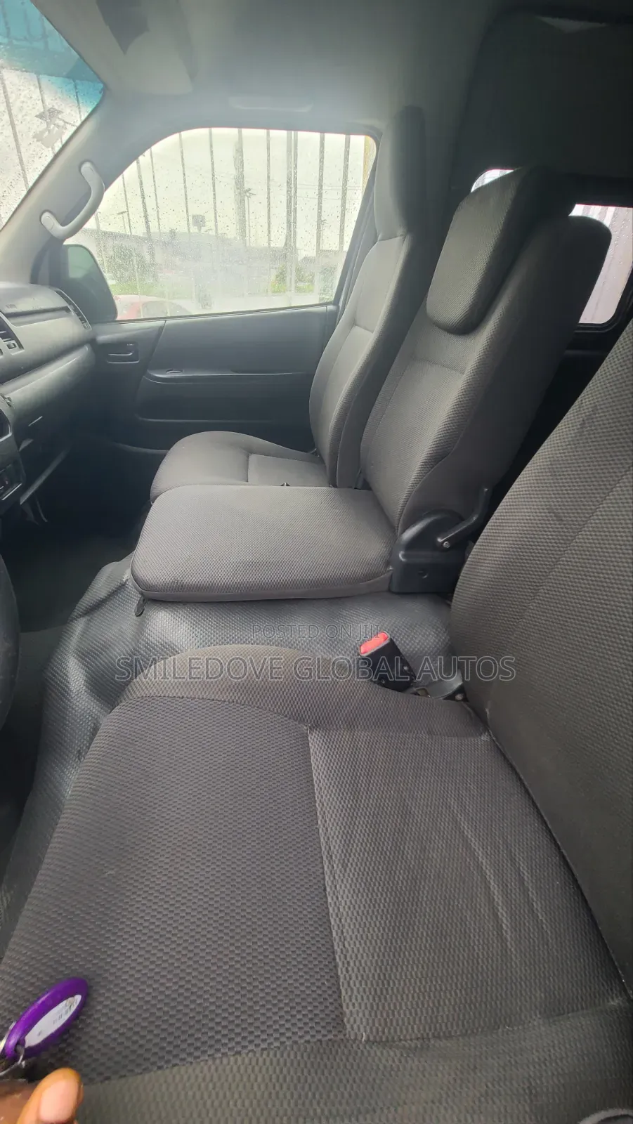 Toyota HiAce 2015 White