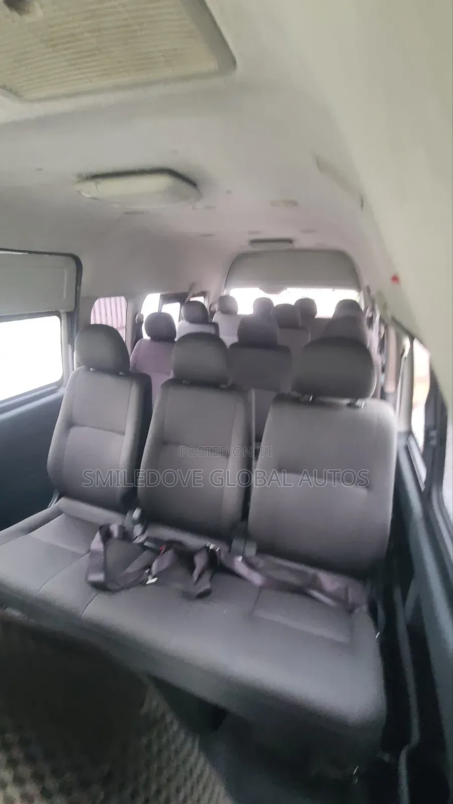 Toyota HiAce 2015 White