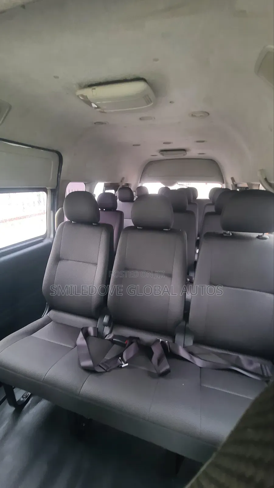 Toyota HiAce 2015 White