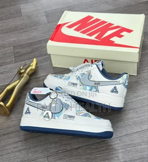 *Nike Air Force 1 X Just Do It “Palace” Snks.*