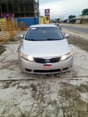 Kia Cerato 2012 Silver
