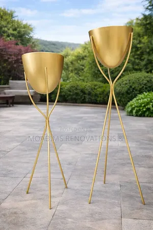 Tripod Stand for Flower- Black Gold Stand .