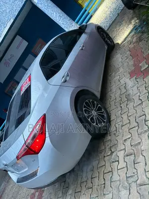 Toyota Corolla 2018 Silver