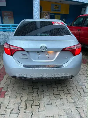 Toyota Corolla 2018 Silver