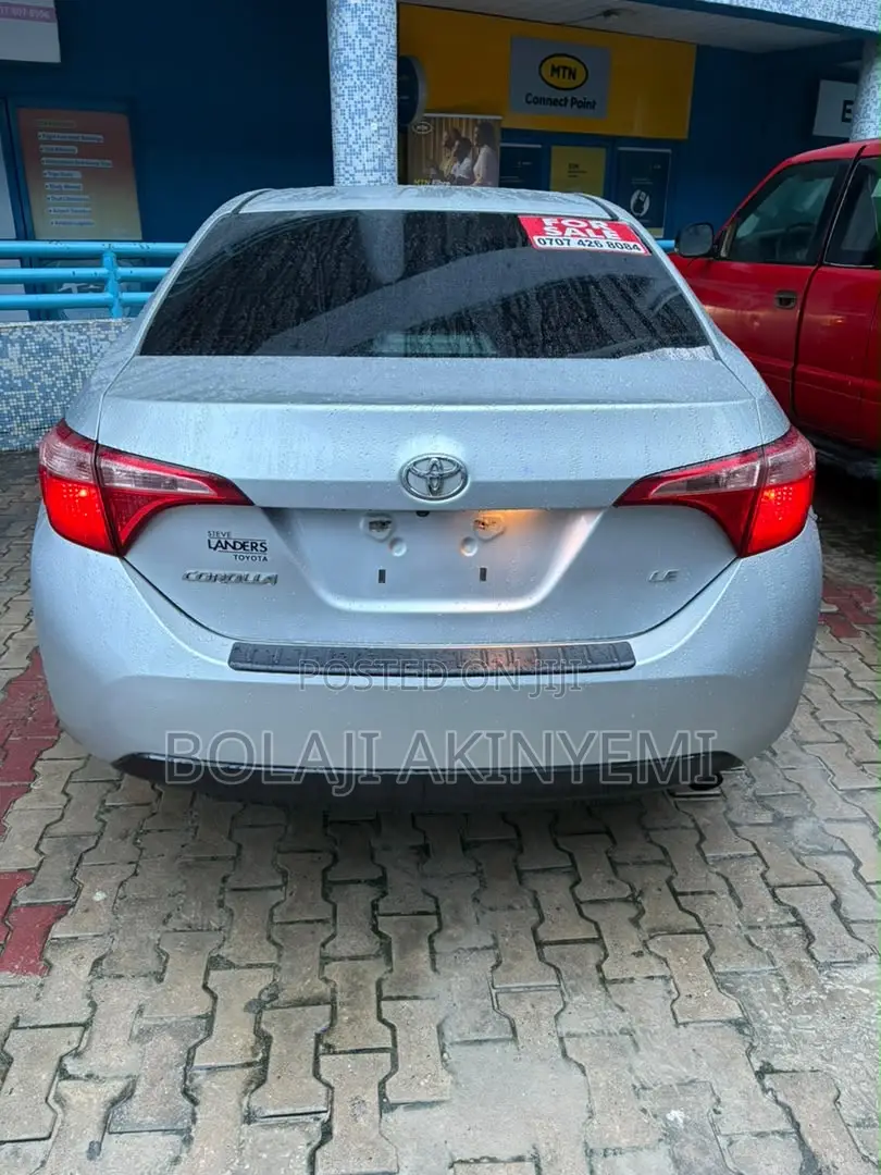 Toyota Corolla 2018 Silver