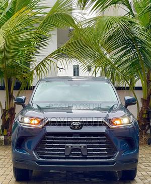 Toyota Highlander XLE AWD 2024 Blue
