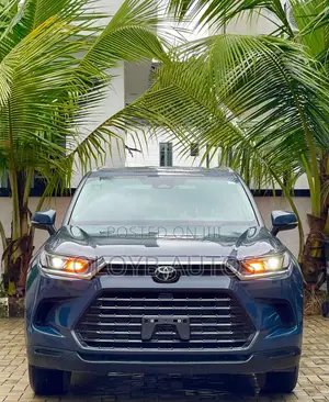 Toyota Highlander XLE AWD 2024 Blue