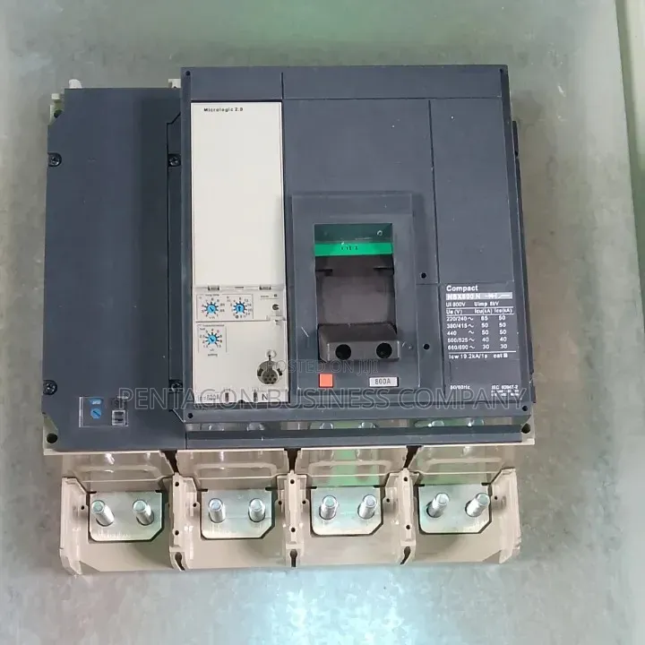 800ahms 4pole Schneider McCb Breaker Compact Model