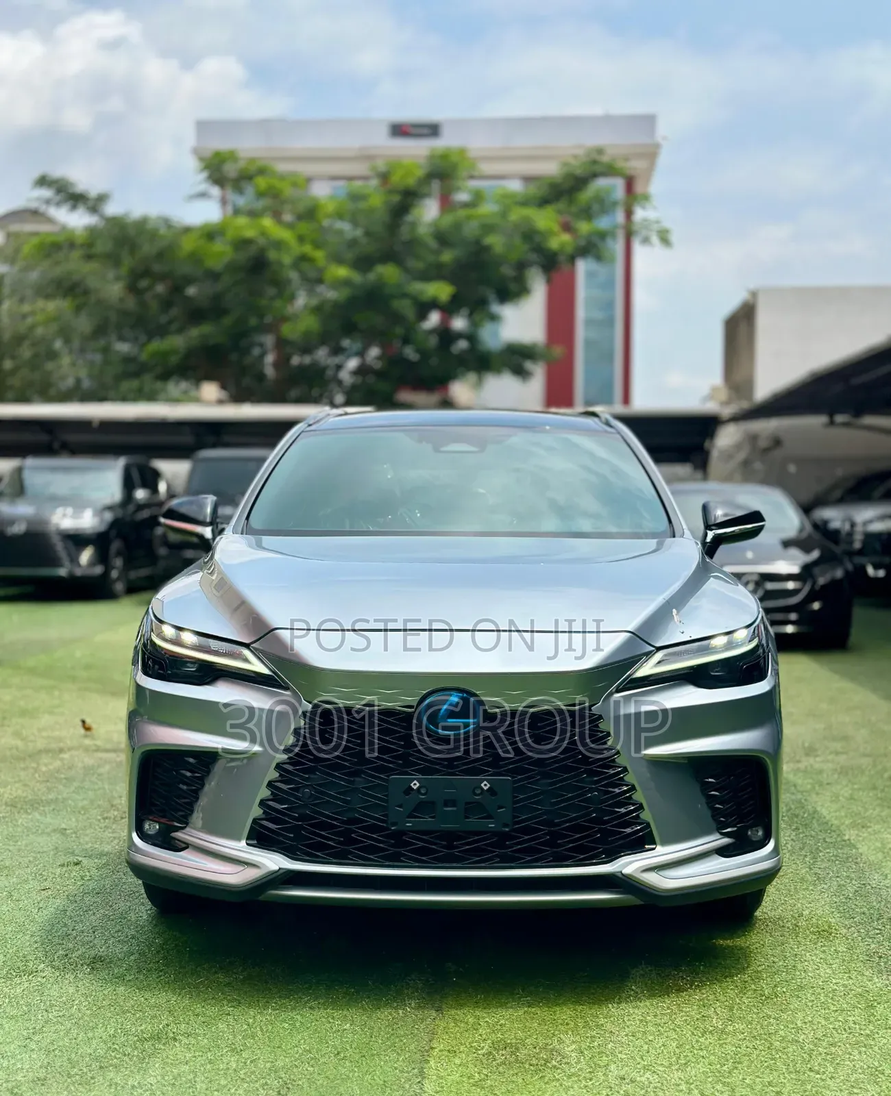 Lexus RX 2023 Silver