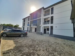 3bdrm Apartment in Citec Estate, Mbora for rent