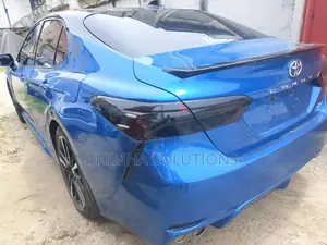 Toyota Camry XSE FWD (2.5L 4cyl 8AM) 2018 Blue