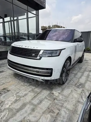 Land Rover Range Rover Vogue 2023 White