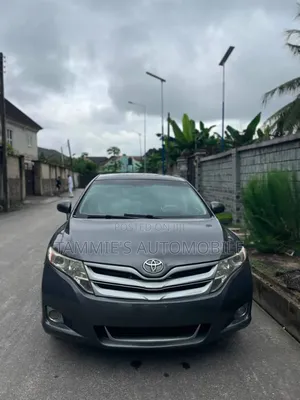 Toyota Venza V6 AWD 2010 Gray