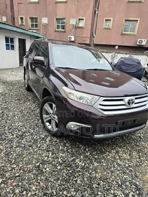 Toyota Highlander Limited 2012 Burgundy