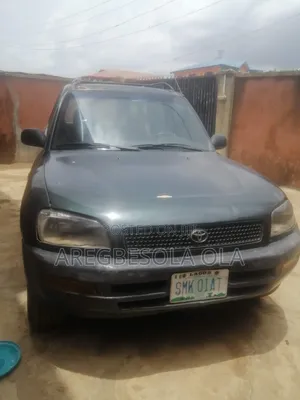 Toyota RAV4 1999 Green