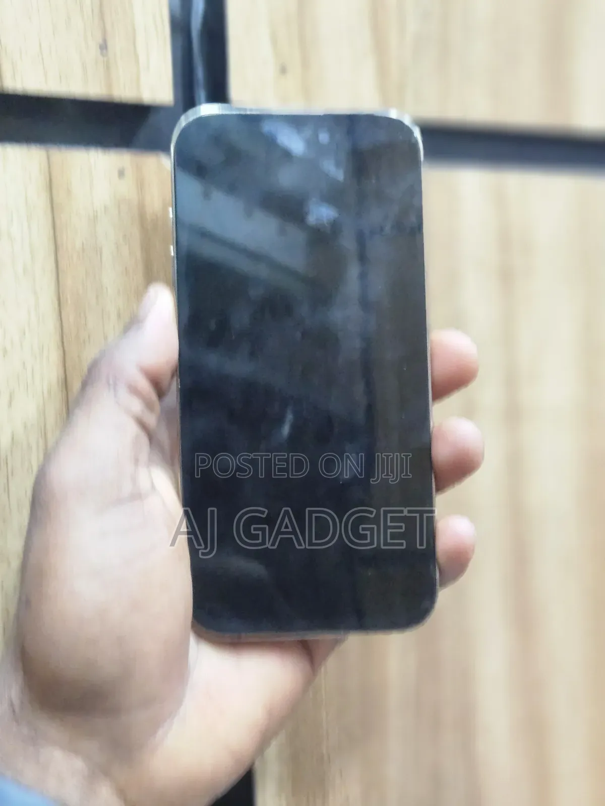 Apple iPhone 13 128 GB Red