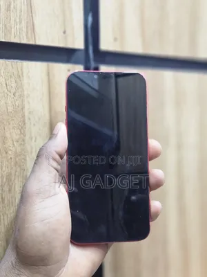 Apple iPhone 13 128 GB Red