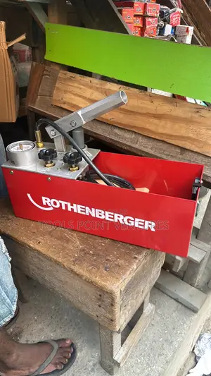 Manual Pressure Test Pump (870psi)