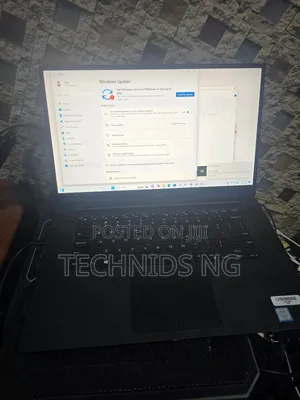 Laptop Dell XPS 15 7590 16GB Intel Core i7 SSD 512GB