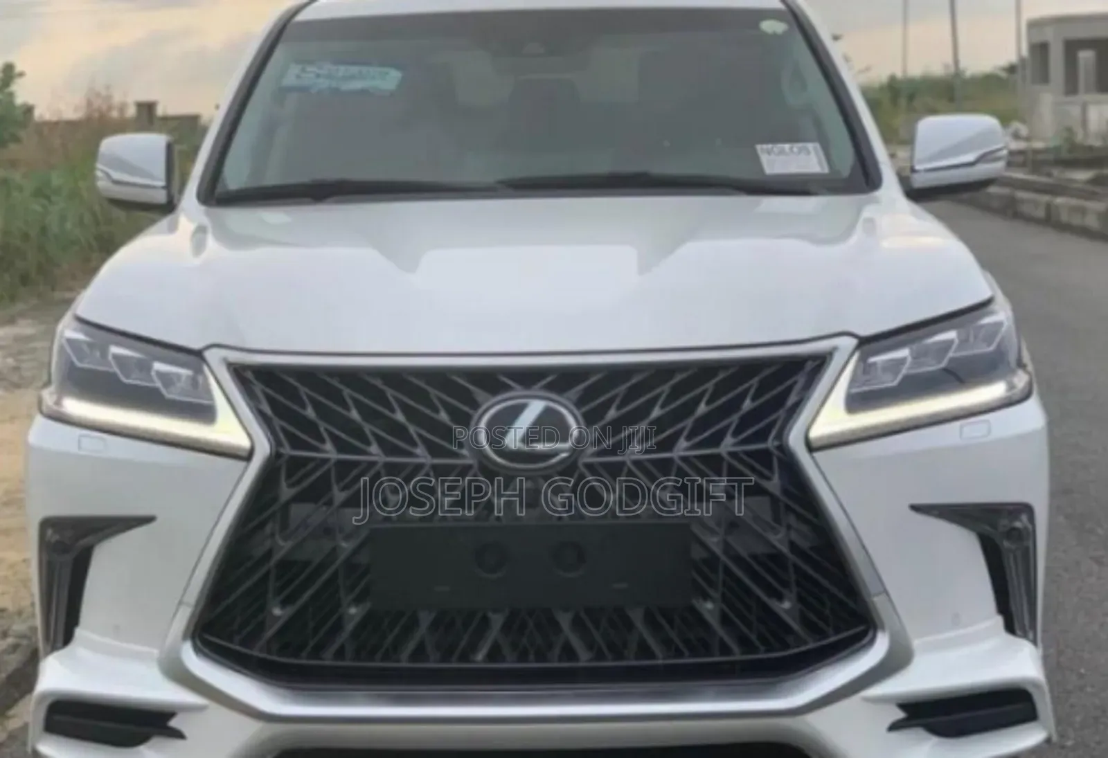 Lexus LX 2017 White