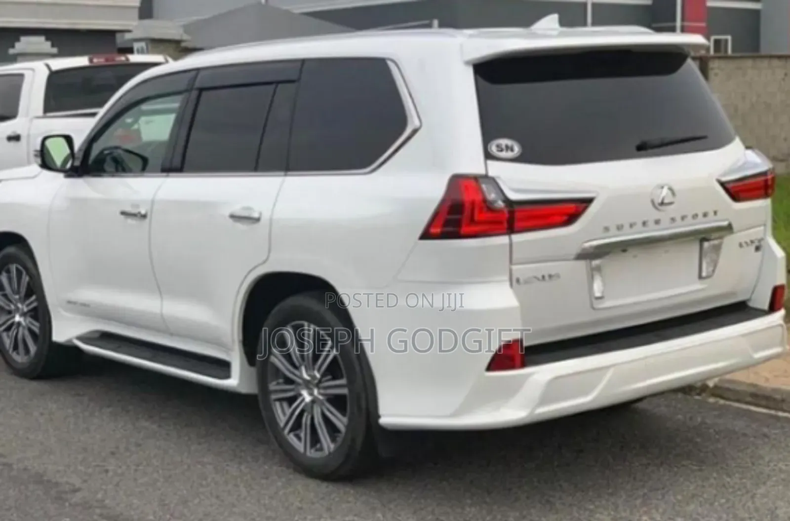 Lexus LX 2017 White