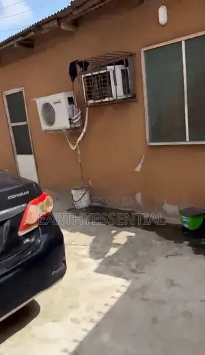 5bdrm Duplex in Surulere for sale