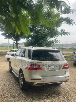 Mercedes-Benz M Class 2013 White