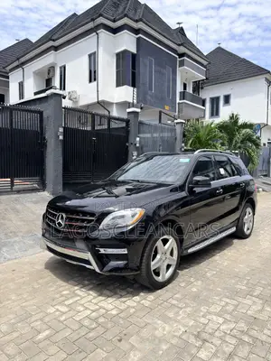 Mercedes-Benz M Class ML550 4MATIC 4dr SUV AWD (4.7L 8cyl Turbo 7A)