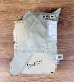 Toyota Sienna (2018–2020) Body Control Module / Multiplex Fuse Box