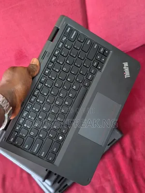 Laptop Lenovo ThinkPad Yoga 4GB Intel Core i3 SSD 128GB