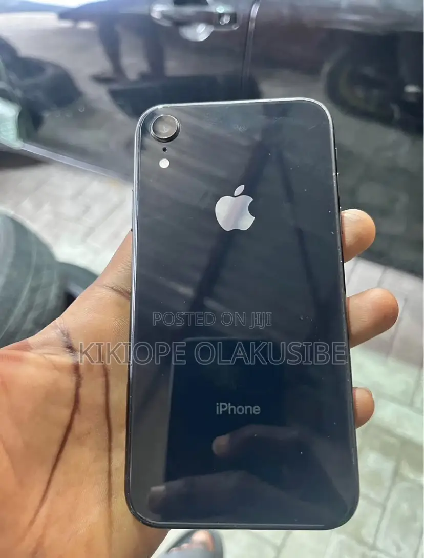 Apple iPhone XR 64 GB Black