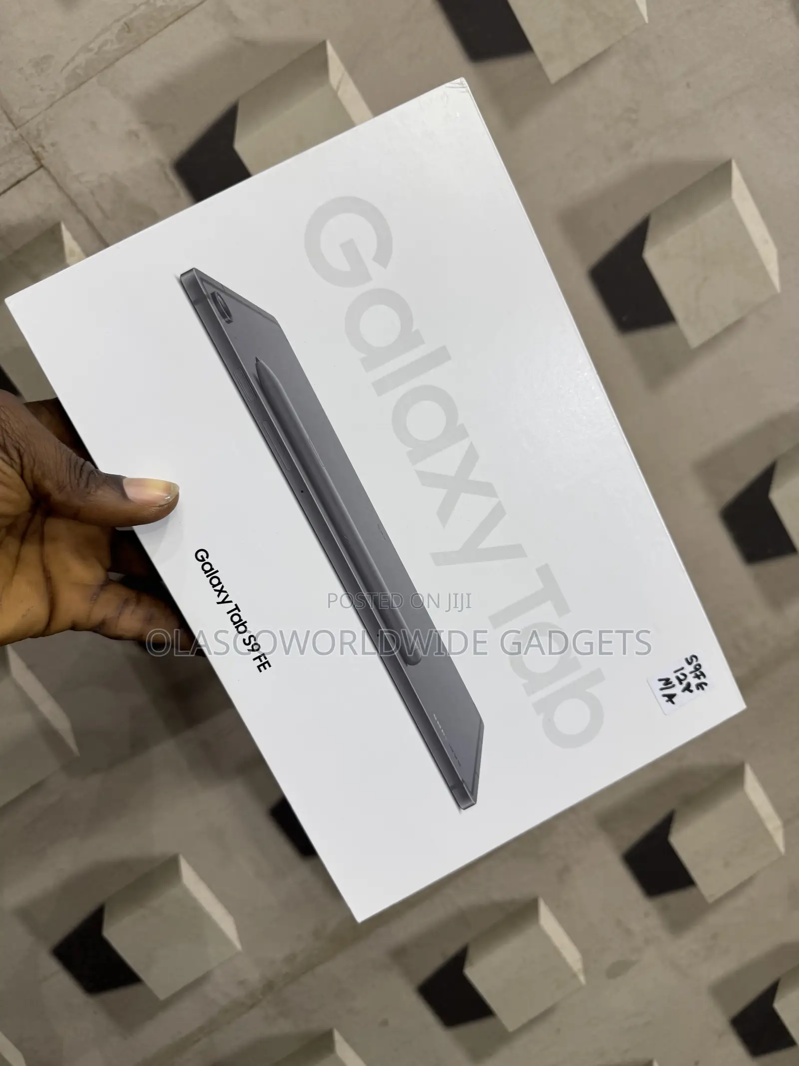 New Samsung Galaxy Tab S9 FE 128 GB Gray
