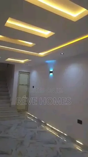2bdrm Duplex in Shomolu / Shomolu for rent