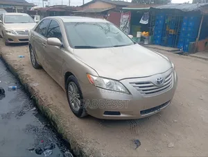 Toyota Camry 2008 Gold