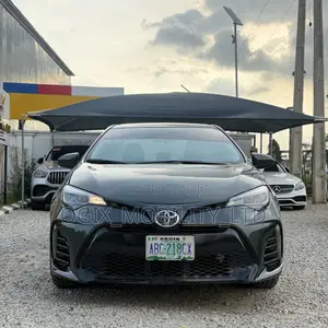 Toyota Corolla 2015 Green